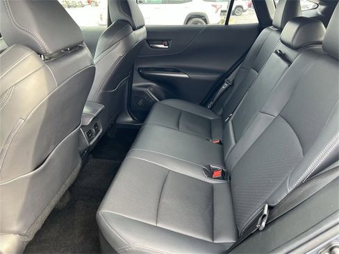 Used 2021 Toyota Venza Limited image 23