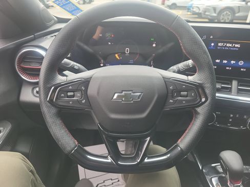 Certified 2024 Chevrolet Trax RS w/ Driver Confidence Package FWD image 13