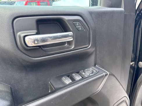 Used 2019 Chevrolet Silverado 1500 Custom Trail Boss w/ Custom Convenience Package AWD/4WD image 13