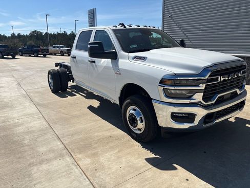 New 2026 RAM 3500 Tradesman w/ Chrome Appearance Group A image 3