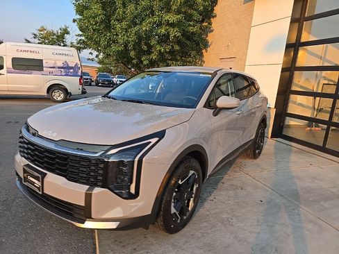 New 2026 Kia Sportage S image 3