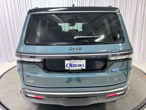 New 2026 Jeep Grand Wagoneer Summit image 31