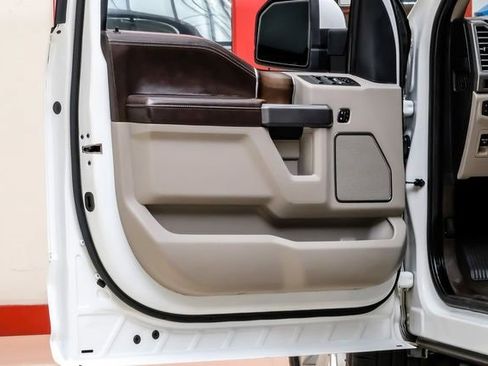 Used 2020 Ford F150 Limited w/ Trailer Tow Package image 42