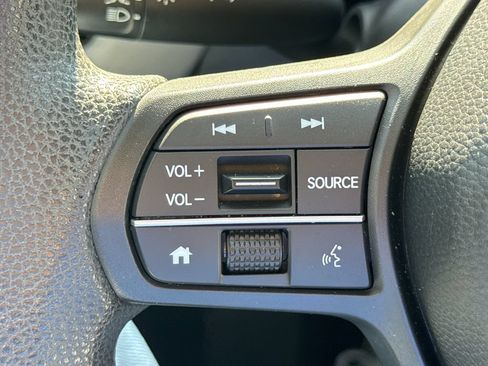 Certified 2023 Honda HR-V LX image 30