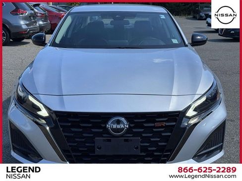 Certified 2023 Nissan Altima 2.5 SR image 2