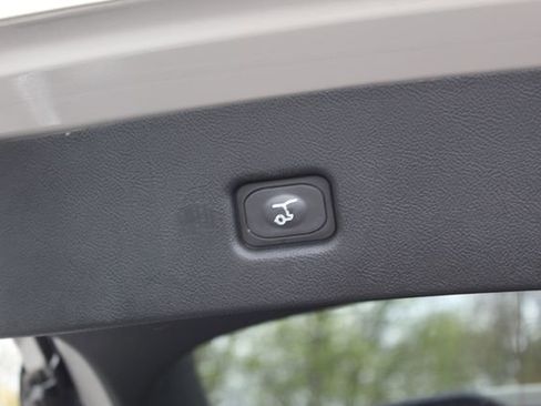 Certified 2023 Lincoln Nautilus Reserve AWD/4WD image 6