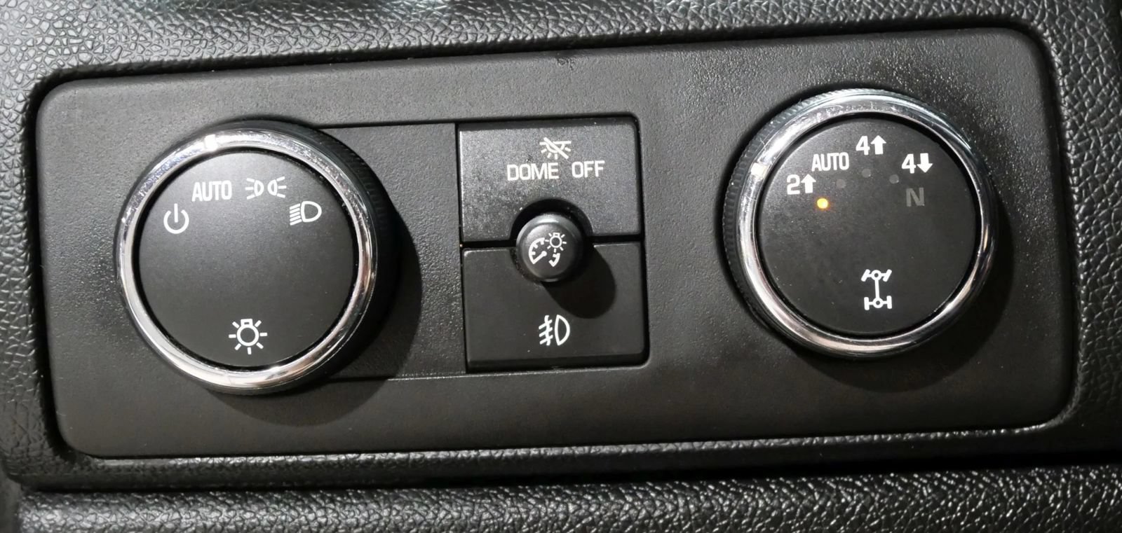 Used 2011 Chevrolet Suburban LT w/ Regional Value Package AWD/4WD image 15