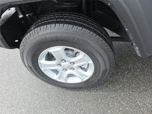 Used 2021 Jeep Wrangler Unlimited Sport image 11