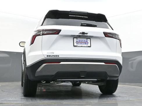 New 2026 Chevrolet Equinox LT FWD image 42