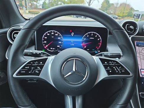 Certified 2024 Mercedes-Benz GLC 300 image 20