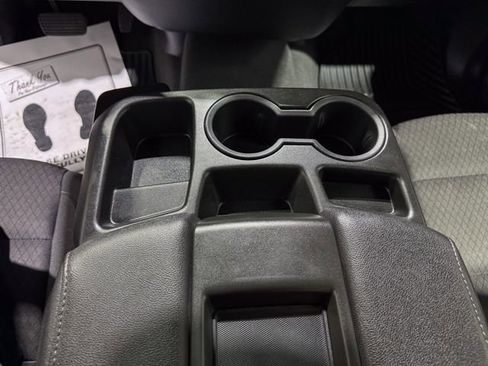 Used 2024 GMC Sierra 2500 SLE image 16