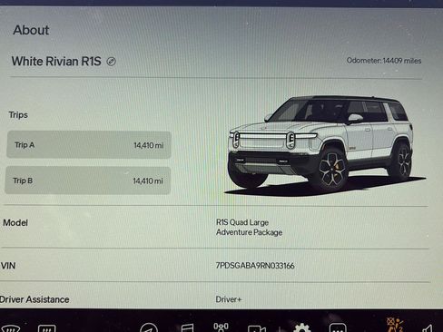 Used 2024 Rivian R1S Adventure AWD/4WD image 28
