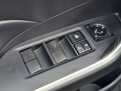 Certified 2022 Toyota RAV4 LE AWD/4WD image 24