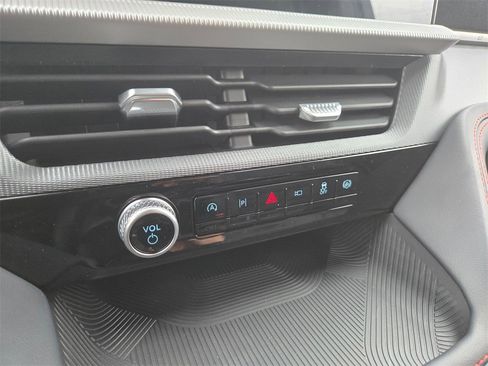 New 2026 Ford Explorer ST-Line w/ ST-Line Street Pack image 15