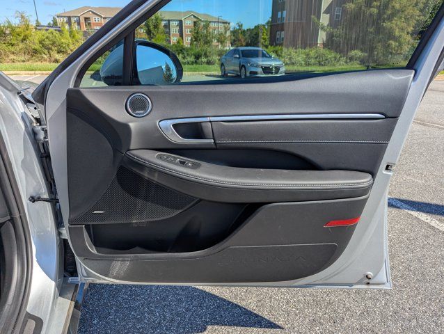 Certified 2025 Hyundai Sonata Limited FWD image 27