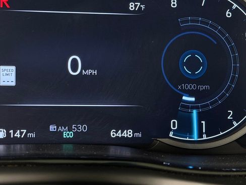 Used 2025 Genesis GV70 2.5T AWD/4WD image 22