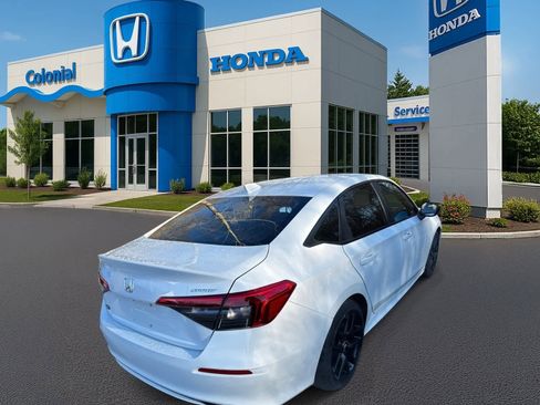 Used 2023 Honda Civic Sport image 6