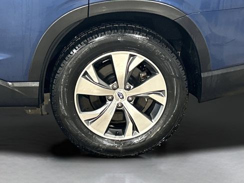 Used 2022 Subaru Ascent Premium w/ Convenience Package image 9