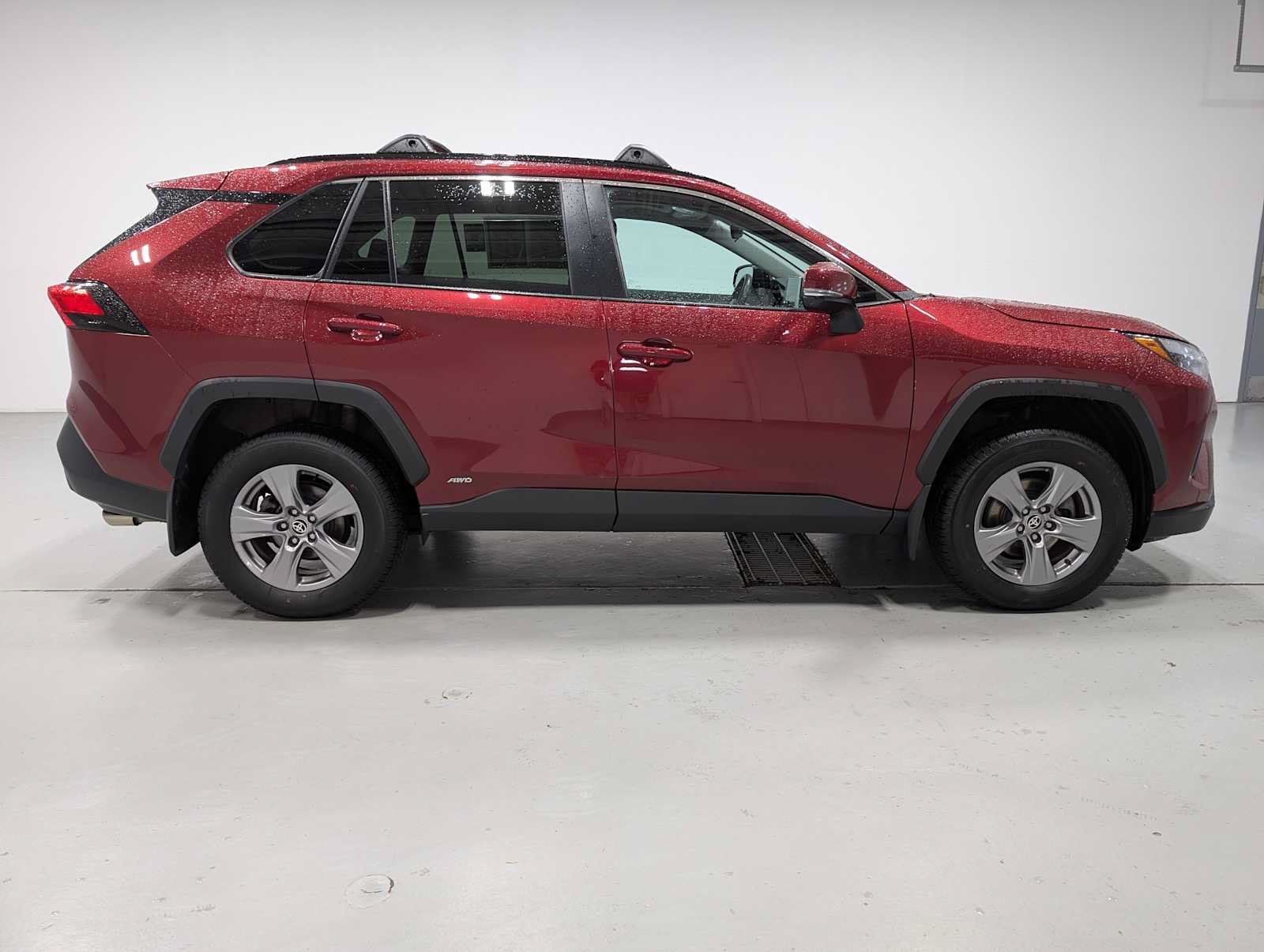Used 2024 Toyota RAV4 XLE w/ Convenience Package AWD/4WD image 7