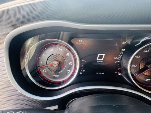 Used 2017 Dodge Charger SXT RWD image 17