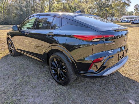 Used 2025 Buick Envista Sport Touring image 6