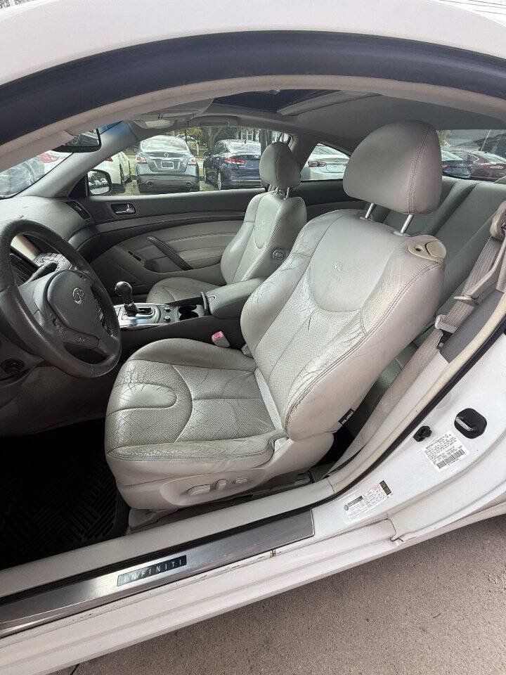 Used 2010 INFINITI G37 Journey w/ Premium Pkg RWD image 12
