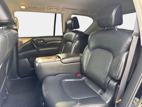 Used 2019 INFINITI QX80 Luxe RWD image 11