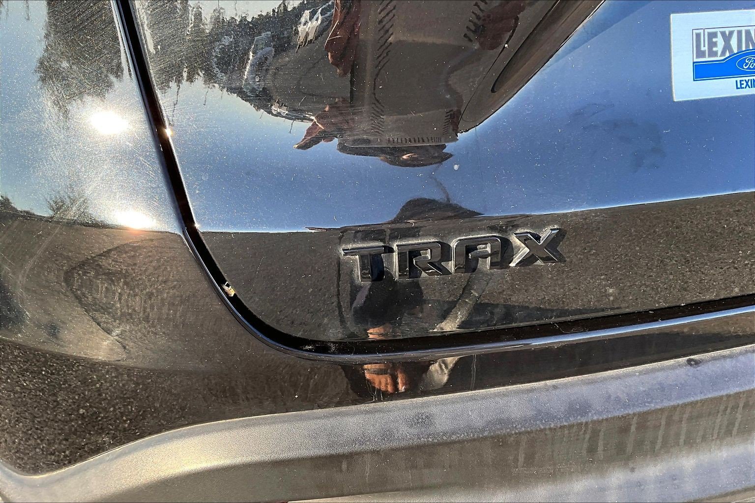 Used 2024 Chevrolet Trax RS w/ Sunroof Package FWD image 23