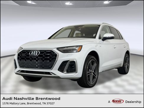 Used 2024 Audi Q5 e Prestige w/ Prestige Package AWD/4WD image 1
