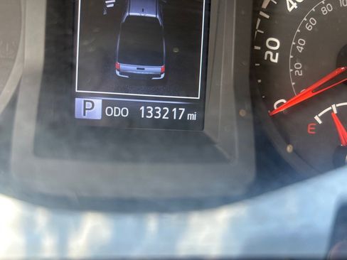 Used 2021 Toyota Tacoma SR AWD/4WD image 10