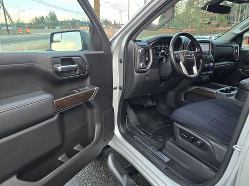 Used 2020 GMC Sierra 1500 Elevation w/ Elevation Value Package image 19