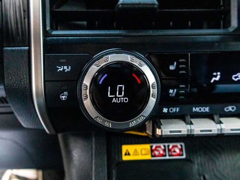 Certified 2026 Toyota 4Runner Platinum AWD/4WD image 39
