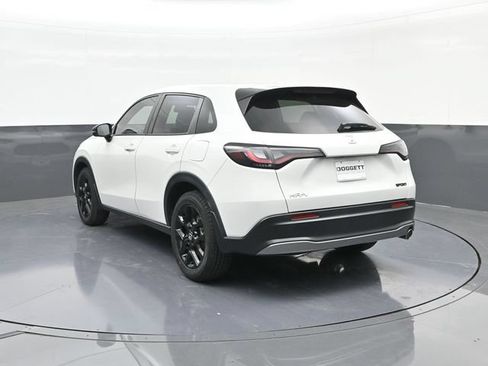 Certified 2023 Honda HR-V Sport image 8