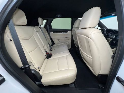 Used 2019 Cadillac XT5 AWD image 8