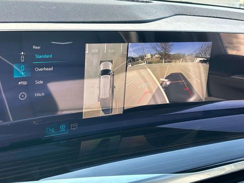 New 2026 Cadillac Escalade Luxury w/ Touring Package image 31