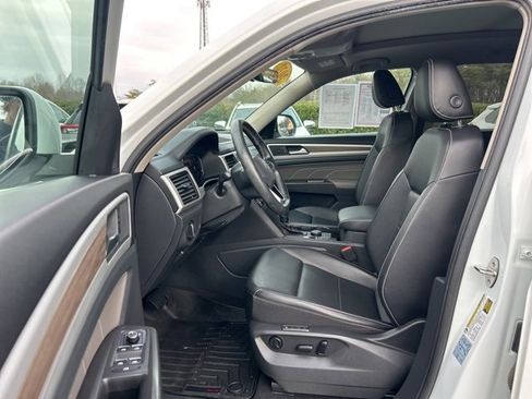 Used 2022 Volkswagen Atlas SEL image 15