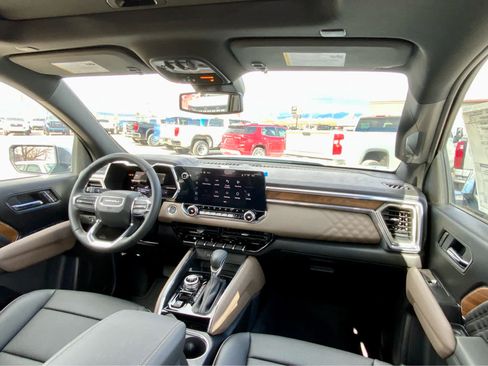 New 2026 GMC Canyon Denali image 35