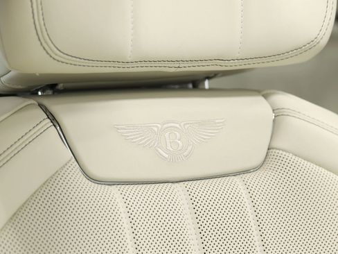 Used 2020 Bentley Flying Spur W12 image 95