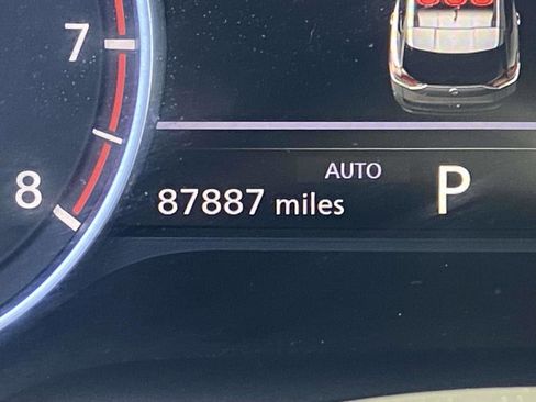 Used 2023 Nissan Rogue SL w/ SL Premium Package image 26