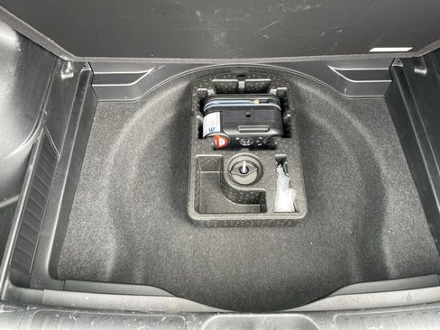 Used 2019 Jeep Cherokee Latitude Plus image 31