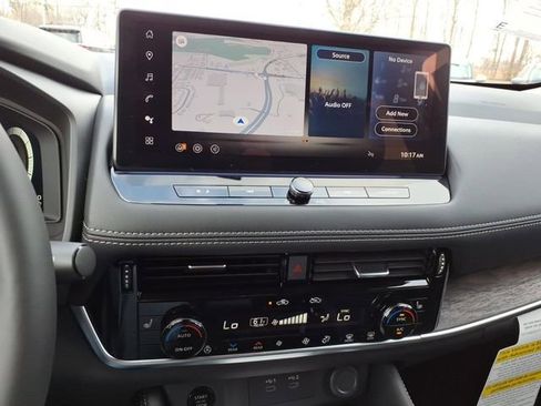 New 2026 Nissan Rogue Platinum image 11