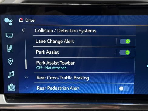 Used 2022 Chevrolet Silverado 1500 LTZ image 26