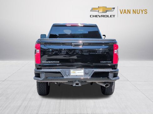 Used 2026 Chevrolet Silverado 2500 Custom AWD/4WD image 6