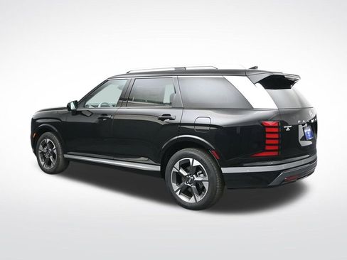 New 2026 Hyundai Palisade Limited FWD image 3