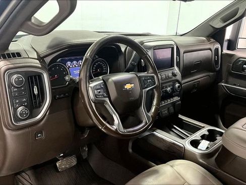 Used 2021 Chevrolet Silverado 1500 LTZ w/ Technology Package AWD/4WD image 18