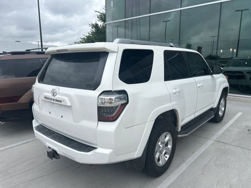 Used 2015 Toyota 4Runner SR5 AWD/4WD image 6
