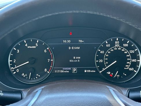 Used 2019 INFINITI QX50 Essential w/ Sensory Package AWD/4WD image 23