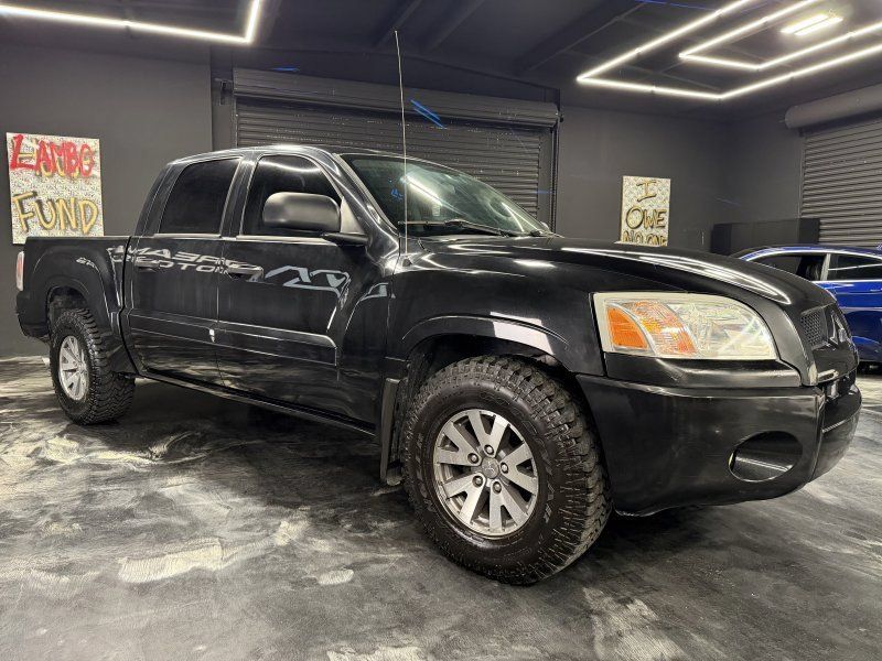 Used 2007 Mitsubishi Raider LS RWD image 3
