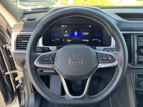 Certified 2023 Volkswagen Atlas SE image 20