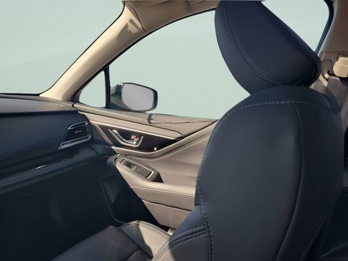 Used 2025 Subaru Outback Touring XT w/ Popular Package #2 image 3